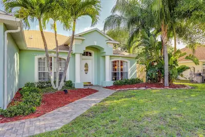 Image de Inviting Jensen Beach Home w/ Screened-In Patio!