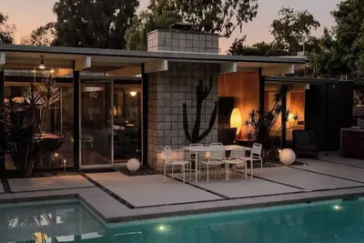 Image de Eichler Mid Century Modern Designer Pool\/Jacuzzi