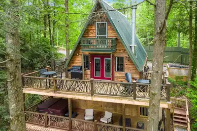 Image de Tranquil Creek View A-frame Cabin