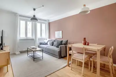Image de Lovely Wieden 2br w/Balcony, nr U1 & U4, by Blueground