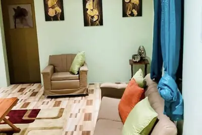 Image de Find amazing comfort in this spacious 3br home.