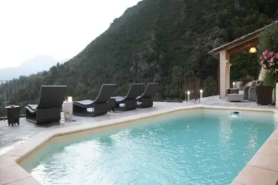 Image de Maison de vacances confortable avec sauna commun