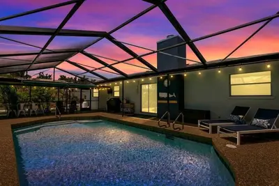 Image de 5 mi to Ami, Heated Pool, Game Room, 4br/14ppl