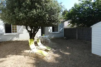 Image de Maison près plage avec jardin, parking et animaux admis