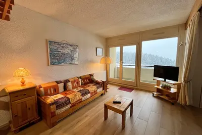 Image de Studio Spacieux 39m² Rénové avec Balcon, Garage, Équipements Bébé, Pied des Pistes à Villard-de-Lans