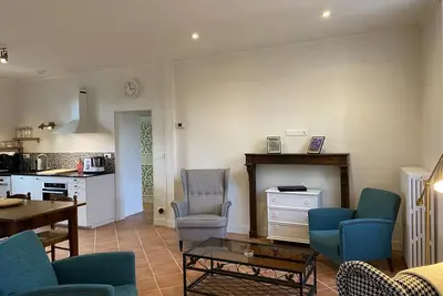 Image de Évasion champêtre avec golf, terrasse et confort tout inclus à Lavault-Sainte-Anne