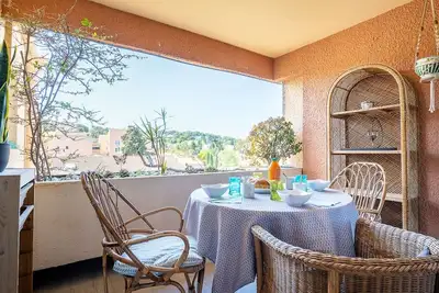 Image de Agréable appartement pour 4 personnes avec Wifi, Tv, terrasse, vue panoramique et parking