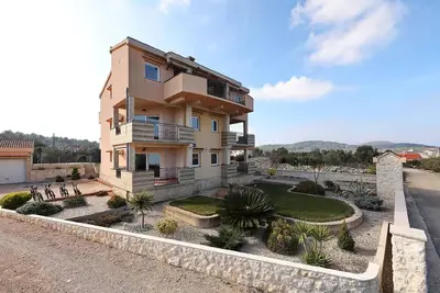Image de Appartement de vacances Kukljica pour 1 - 4 personnes avec 2 chambres à coucher - Logement de vacanc