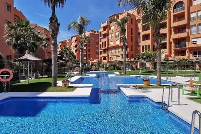 Image de Appartement de vacances Puerto de la Duquesa pour 1 - 4 personnes avec 2 chambres à coucher - Logeme