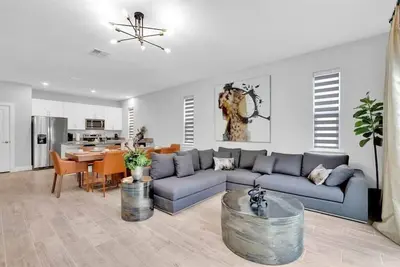 Charming 4 Br Villa near Disney