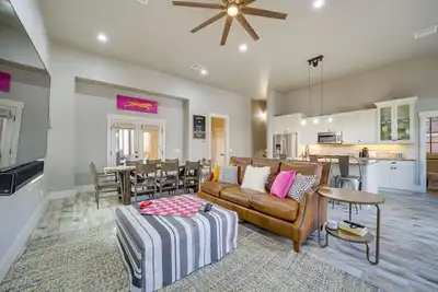 Image de Carlton Landing Retreat w/ Eufaula Lake Access!