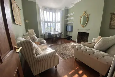 Charming Chelsea Apartment-- Great Location