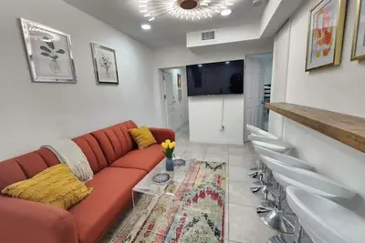 Image de Renovated College Park home Sleeps10 close to Wp