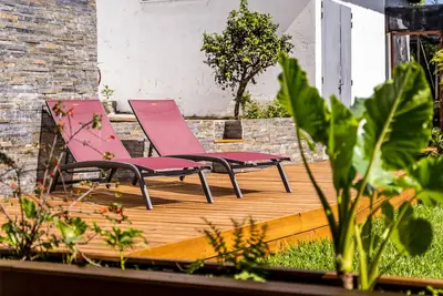 Image de location saisonnière dans vaste rez de jardin de villa pour 4 personnes max