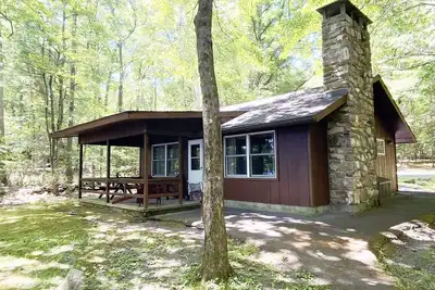 Image de Charming Lake View Cabin in the Poconos on Private Resort