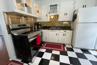 Image de Charming Home in Quaint Neighborhood