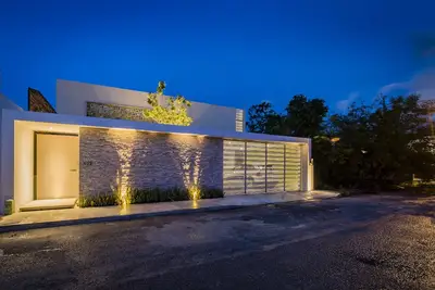 Image de Family Modern Altabrisa House