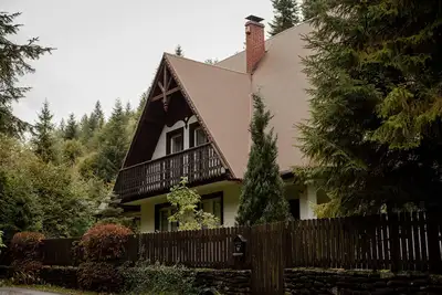 Image de House Among Nature, Surrounded by Forest, Without Neighbours. Your Place to Rest