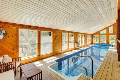 Image de Lake George Oasis w\/ 9 Acres, Hot Tub & Game Room!