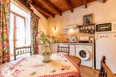 Image de Vivez l’authenticité au cœur du Puy de Dôme à Saurier dans notre charmante maison vigneronne