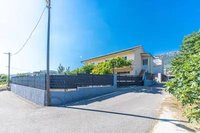 Image de Superbe maison à Kastel Stari avec WiFi