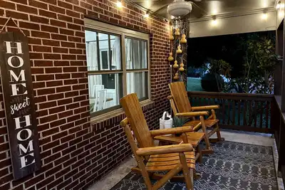Image de Spring Specials! Affordable & Clean, Close to everything! Guests love it!