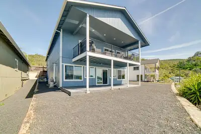 Image de Clearlake Vacation Rental w\/ Nearby Lake Access!