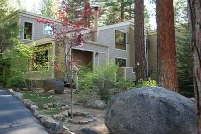 Image de Upscale 3 Bedroom 2 Bath Condo in Incline Village