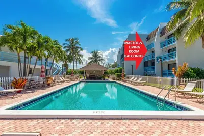 Image de Oceanside 3 Beds/2. 5b Pool Grill Hutchinson Island