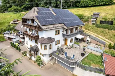 Image de Appartement \"Haus Weber\" avec vue sur la montagne, terrasse partagée et Wi-Fi