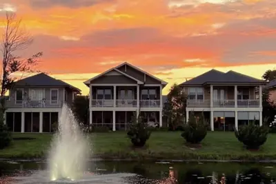 Image de Resort home with incredible views of Ir Bay/Inlet; short drive to Bethany Beach