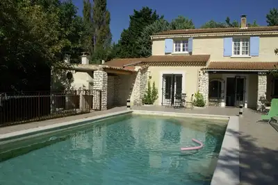 Image de Maison à Le Thor avec piscine privée