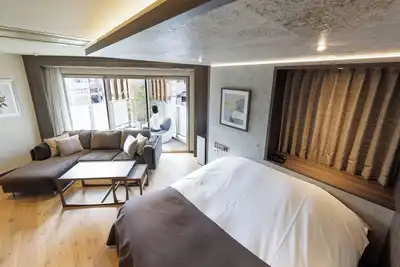 Image de Smoking Suite double room with balcony with bat / Hiroshima Hiroshima