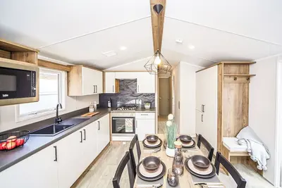 Image de This stunning holiday home with a double bedroom and en suite W.