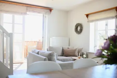 Image de 4-sterne-komfort in der Hellen Ferienwohnung \"amrum\" mit WohlfĂĽhlcharakter