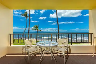 Image de Beachfront Paradise with A\/C - Sugar Beach Resort #227 - Stunning Ocean Views!