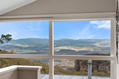 Image de Currawong Cottage with views