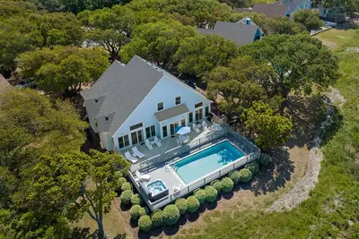 Avoca Blue: Soundfront | Pool/Hot Tub | Pets Ok