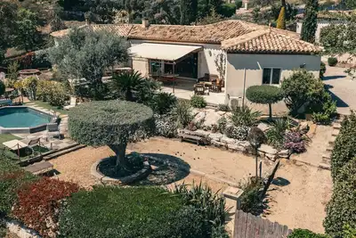 Image de Superbe Villa climatisée, piscine, vue colline