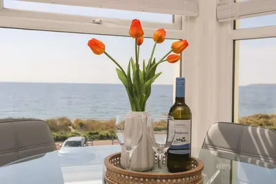 Image de Tir A Mor, pet friendly, character holiday cottage in Pwllheli