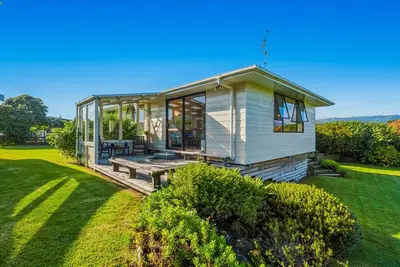 Image de Waikanae Waves - Waikanae Beach Holiday Home