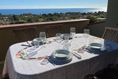 Image de Panoramic house with garden and terrace 5 minutes from the beach