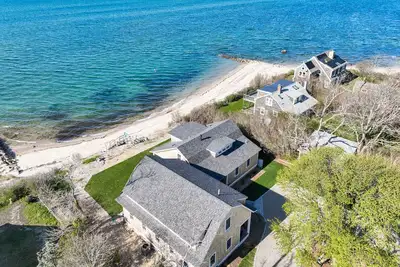 Image de Brewster Beachfront Gem!