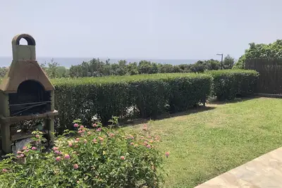 Image de House with panoramic view 5 minutes from the beach