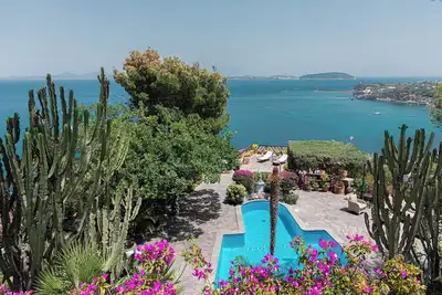 Image de Villa Barkley - Luxury estate with villa & cottages with a pool by Elite Villas