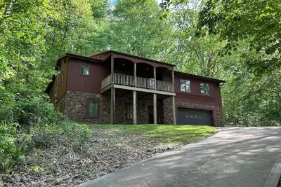 Image de Cozy Cottage 1 mile from Ash Cave with Wi-Fi in Hocking Hills!