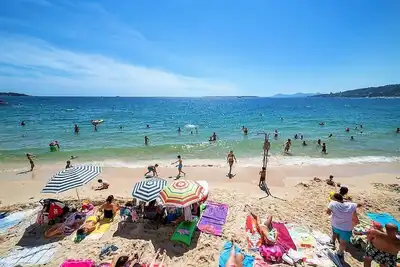 Image de Appartement à 100 m de la plage, terrasse, belle vue mer! Localisation idéale!