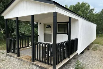 Image de Quaint 1 Bedroom 1 Bath Home on 65 acre ranch.