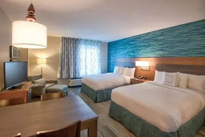 Image de 2 Units | Near Miami Airport | Spacious Suites