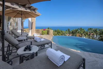 Image de Casa Cortez by Cuvee | Palmilla 2 Br with Infinity Pool, Chef Included